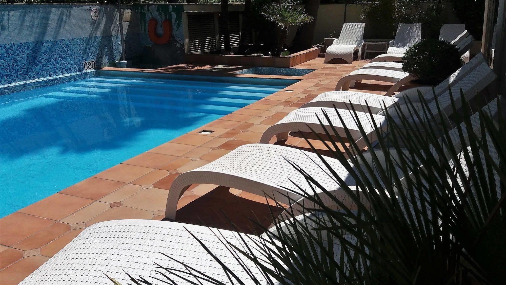 Hotel Amarante Cannes Exterior photo